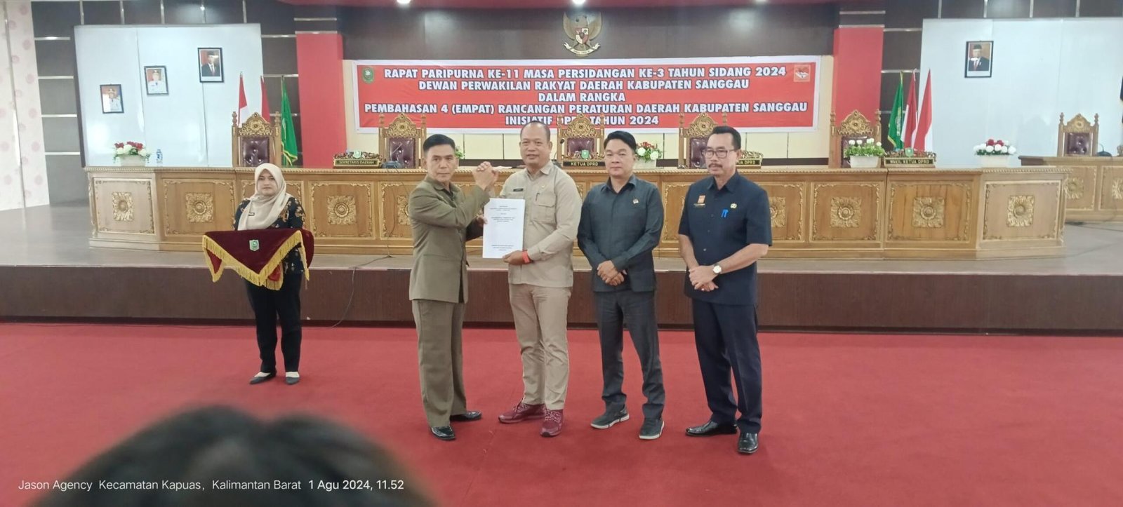 Jumadi, S. Sos, M.Pd pimpin Rapat Paripurna Pembahasan 4 Raperda