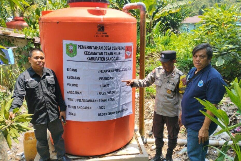 Pembangunan Tong Air di Desa Cempedak, Dusun Danau Teluk: Kepala Desa Gregorius Kilung Pantau Langsung