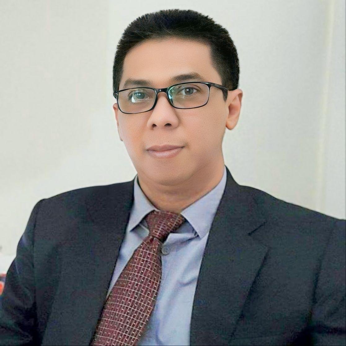 Biografi Dr. Rosyadi HMY, S.E., M.Si., CIQaR, putra daerah Tayan Hilir Kab. Sanggau