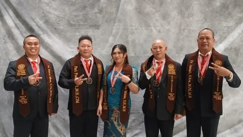 Perjuangan Putra Daerah, Adinda Peri Pises Berhasil Raih Gelar Magister Hukum